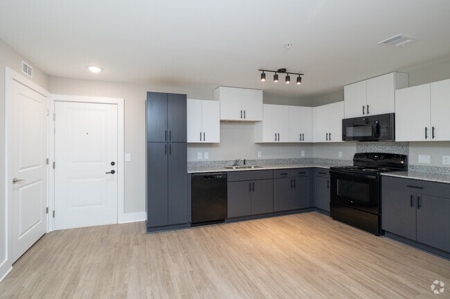 3BR, 2BA - 1,272SF - Kitchen