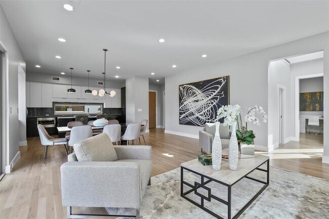 Photo - 3708 W Beverly Dr Unidad 3710