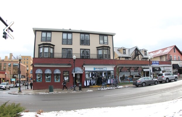 Photo - Homerella & Foster Apartments