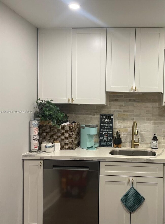 Photo - 1401 SW 134th Way Unidad 305C