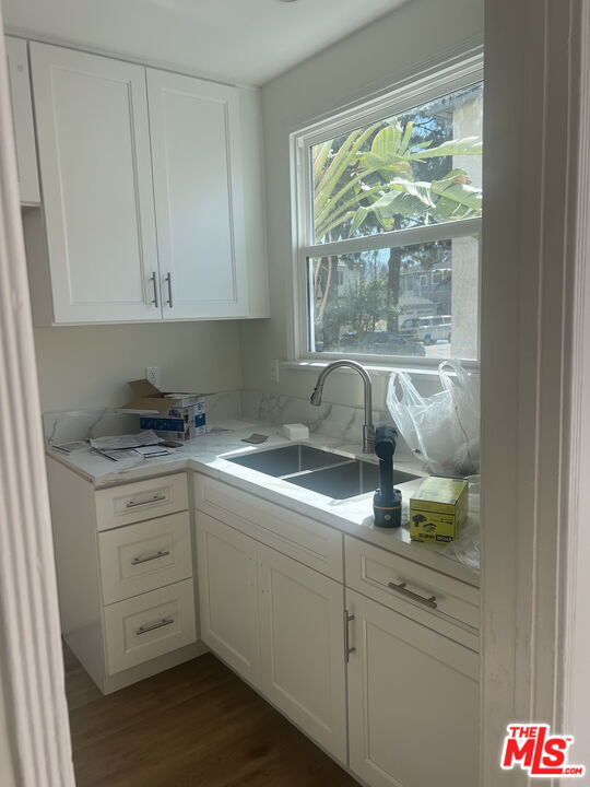 Photo - 4129 1/2 W Toluca Lake Ave Condo