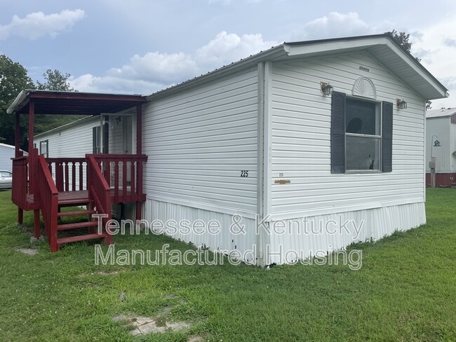 Building Photo - 225 Hillsdale Estates Ln