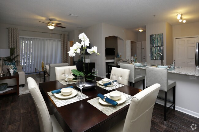 2 Bedroom Dining Room - Florida Club at Deerwood