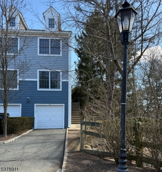 Building Photo - 629 Fairfax Dr Rental