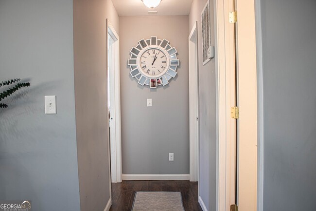 Photo - 444 Sunset Ave NW