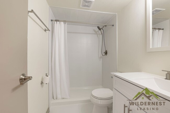 Photo - Updated Modern 2 Bedroom Unit w/ Fireplace