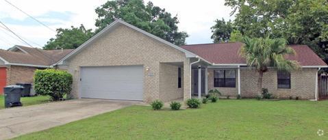 Building Photo - 7649 Old Hickory Dr Rental