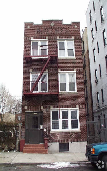 Photo - 1930 Newbold Ave Apartments