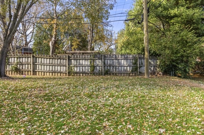 Photo - 4021 Victoria Way