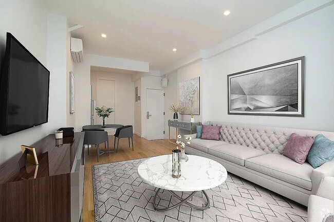 Building Photo - 137 Thompson St Rental