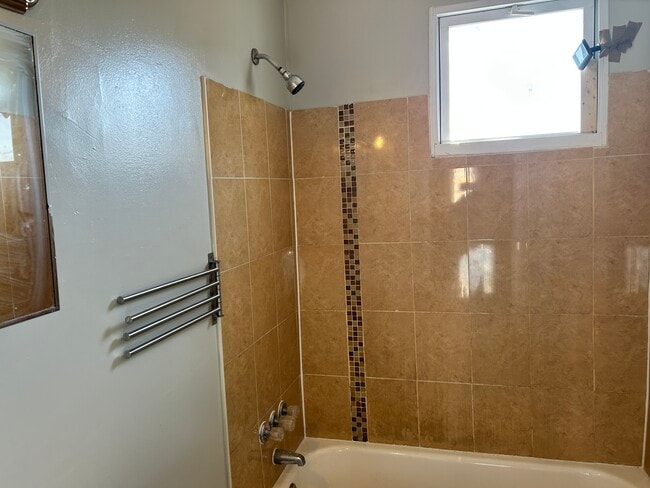Photo - 21 N Clinton St