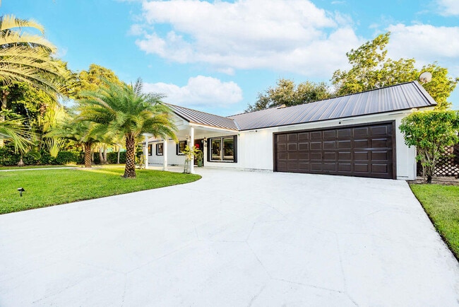 Photo - 2024 Palmetto Rd