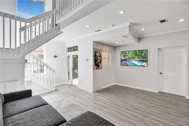 Photo - 3135 Gifford Ln