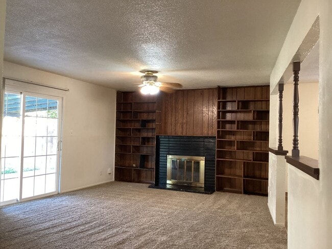 Photo - 487 W San Jose Ave