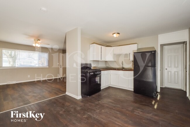 Photo - 955 Lorraine Ave