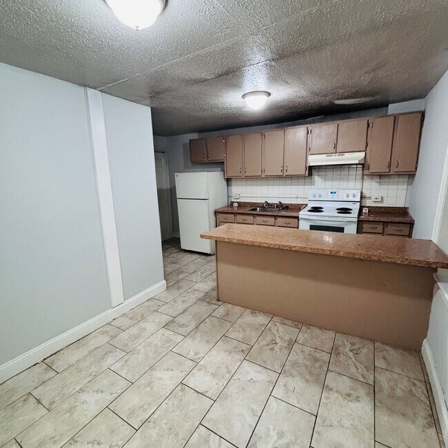 384 Tilghman St Unit 5