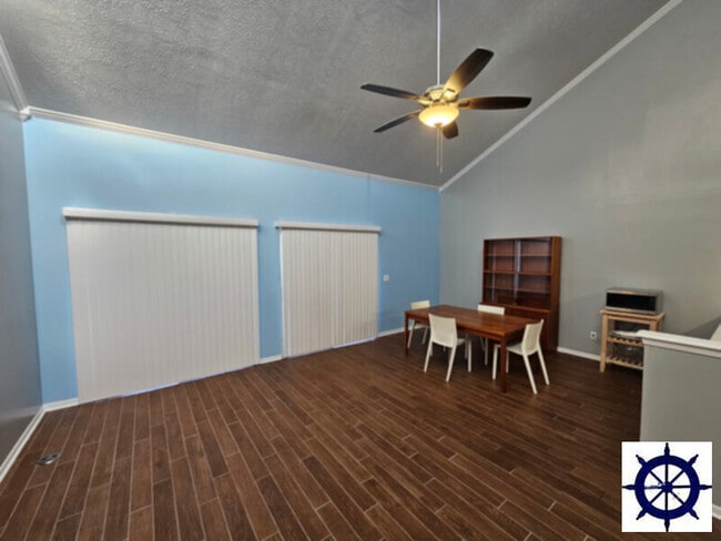 Photo - 543-22A S Hwy 22 A