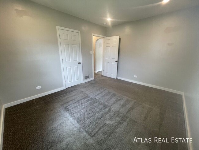 Photo - 3966 Utica St