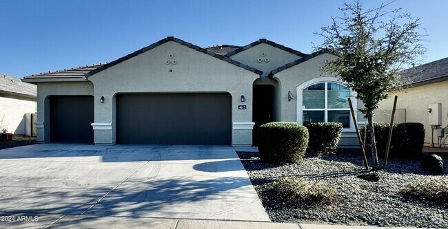Building Photo - 4613 W Dill Ave Rental