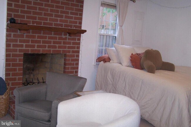 Photo - 1167 N Vernon St