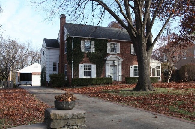 Photo - 1029 N Noyes Blvd