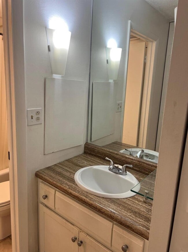 Photo - 3660 Inverrary Dr Unit 3C