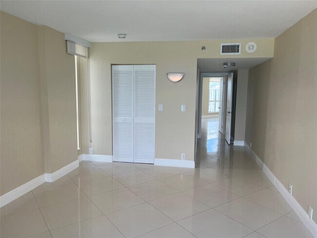 Photo - 6767 Collins Ave