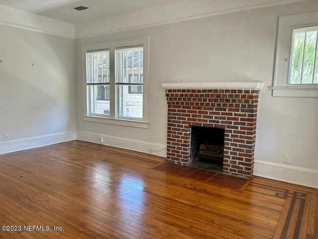 Photo - 2805 Park St