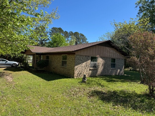 Photo - 1023 S Louise St