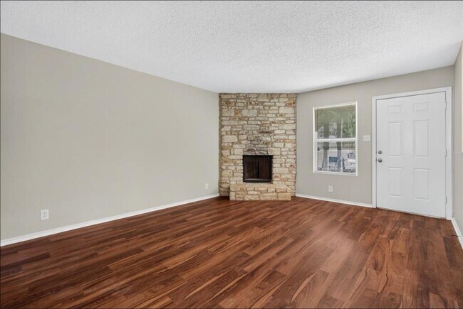 10207 Brownie Dr
