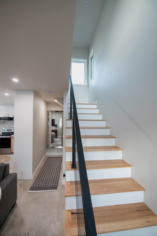 Photo - 1658 Lower Grand Ave