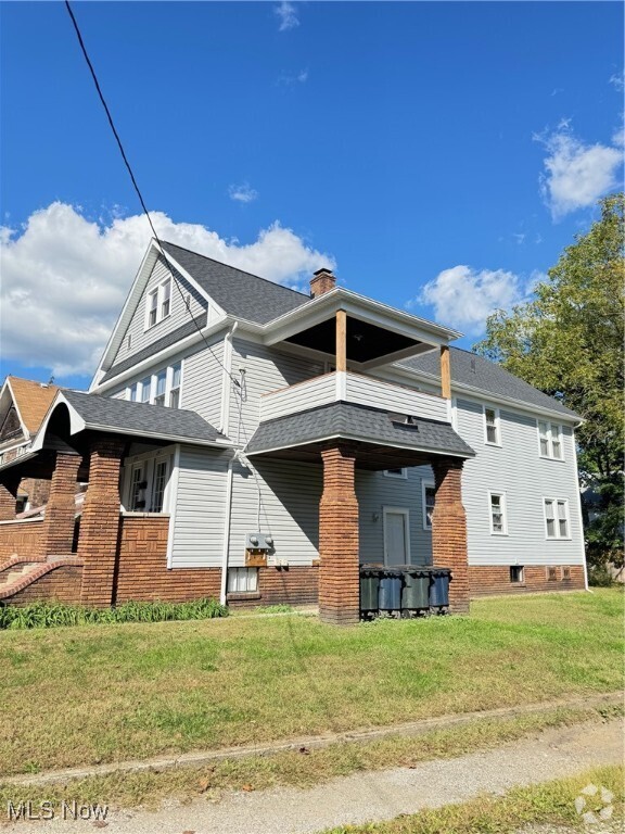 Building Photo - 247 Oakdale Ave Unit up Rental