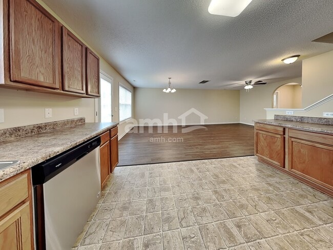 Photo - 1308 Silver Dr