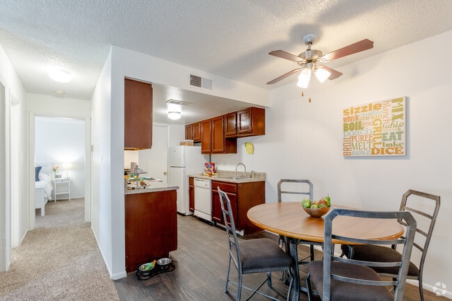 1HAB, 1BA - 650 ft²