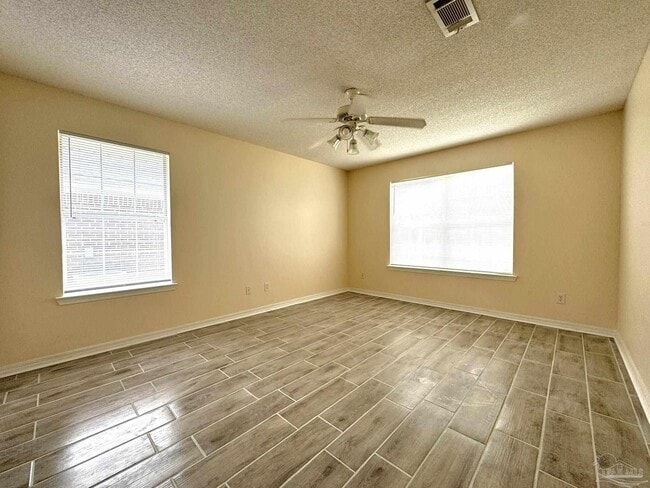 Photo - 7972 Cayenne Way