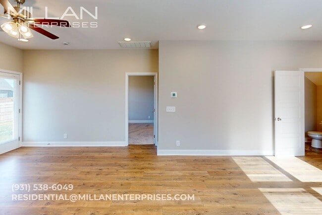 Photo - 302 Elwell Rd