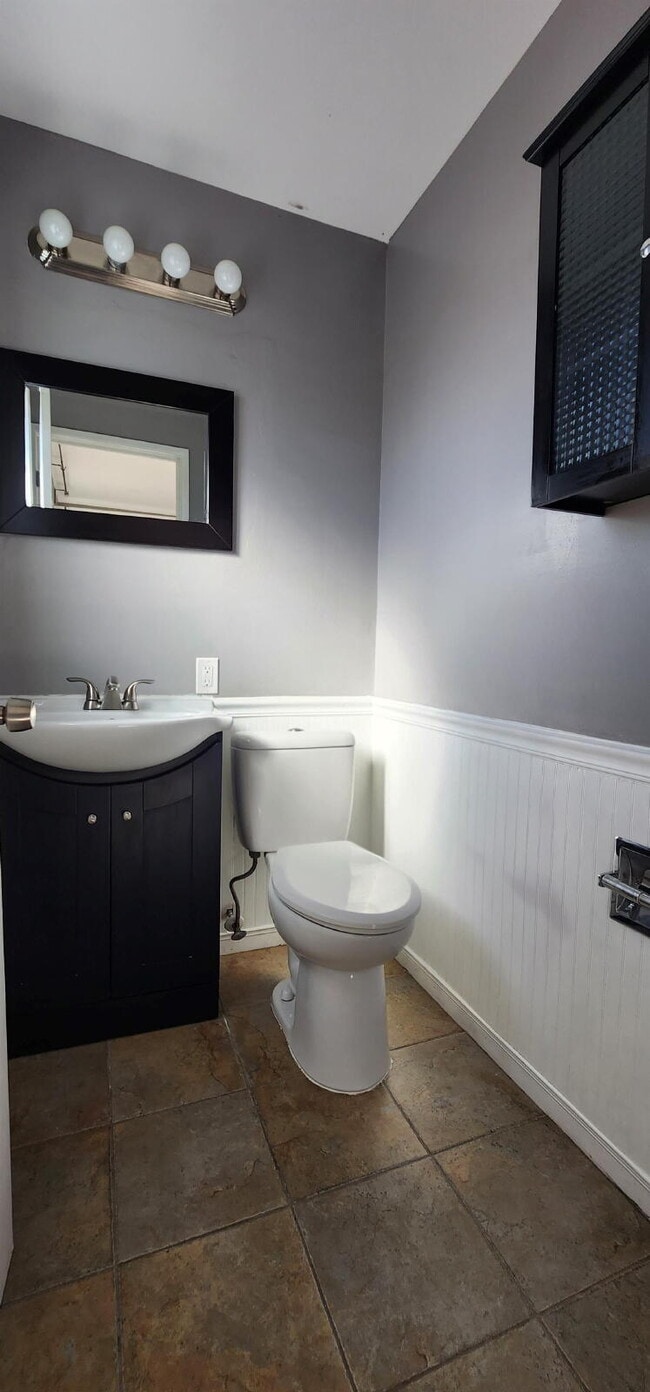 Photo - 956 Altavia Dr