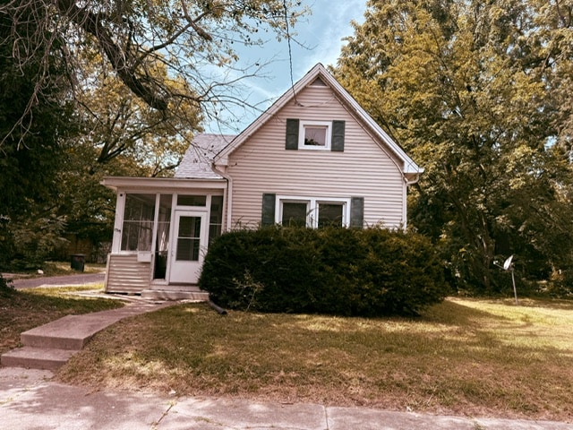 Building Photo - 1315 N Bourland Ave Rental