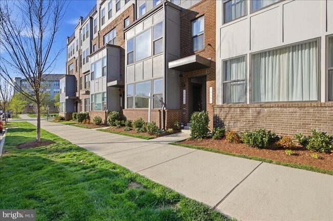 Photo - 13538 Sayward Blvd