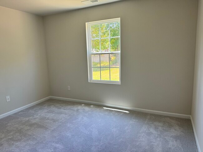 Downstairs Bedroom - 12131 Devon Sq Ct