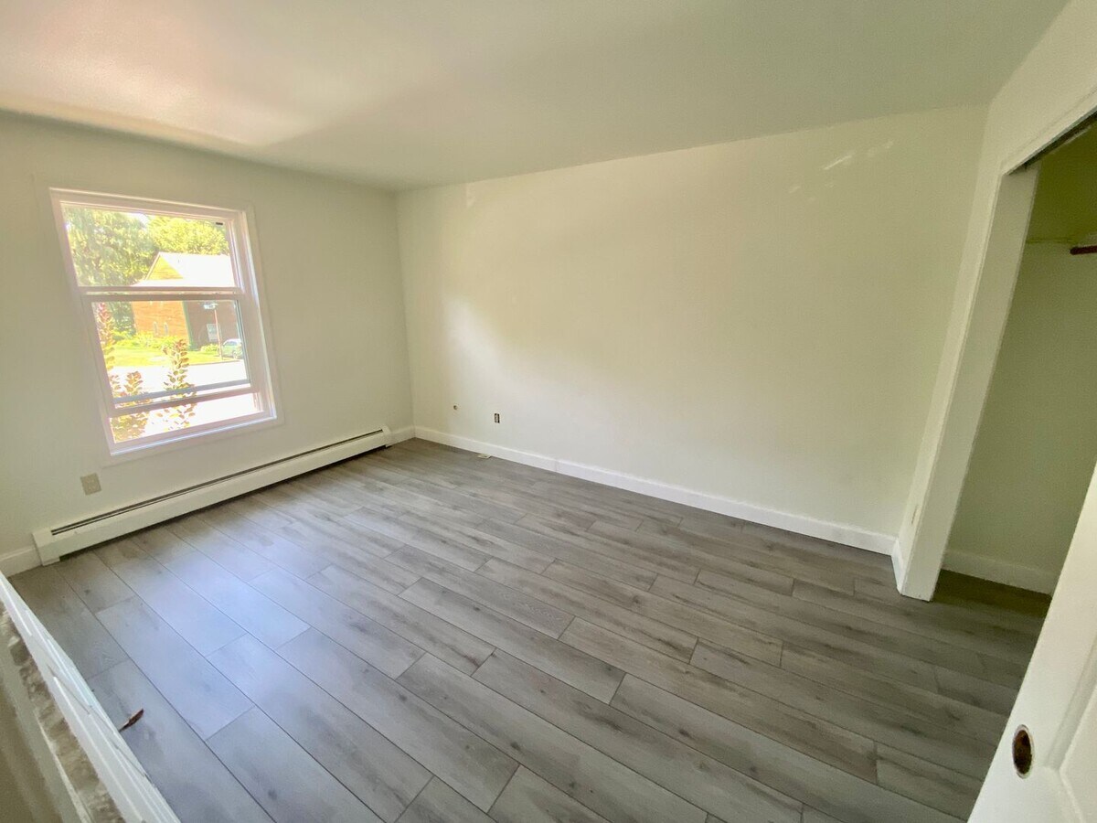 2BD/1BA Second Floor Unit - 2BD/1BA Second Floor Unit Rental