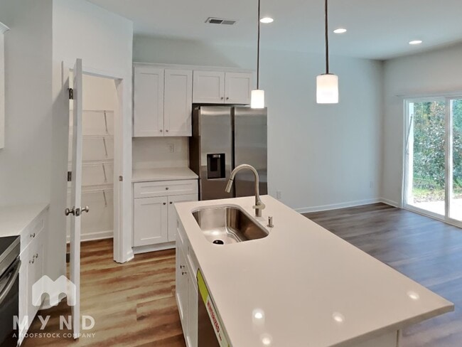 Photo - 3024 Reid Ave