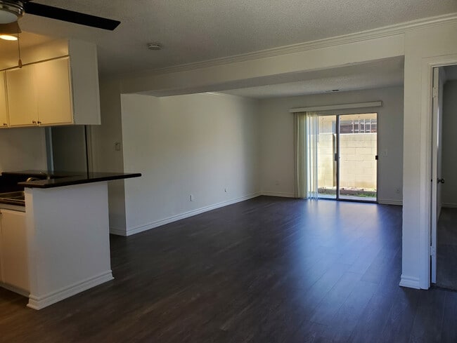 The Courtyards Apartments