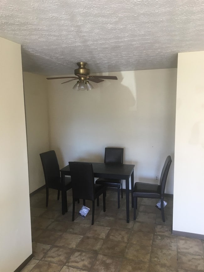 Building Photo - 500 Bowie Dr Unit 123 Rental