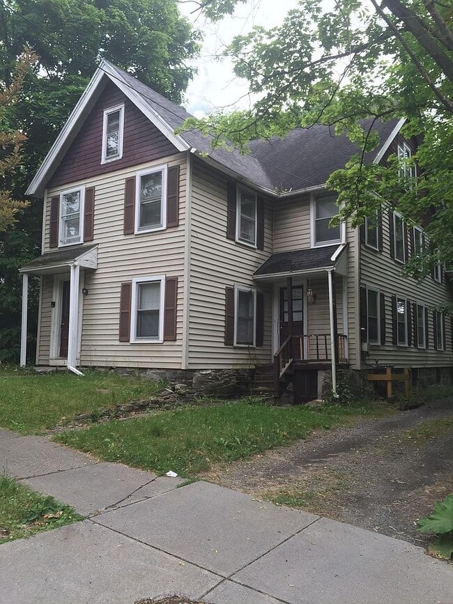 Photo - 509 E Buffalo St