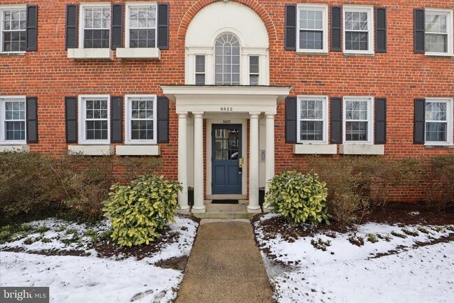 Building Photo - 6622 10th St Unit B1