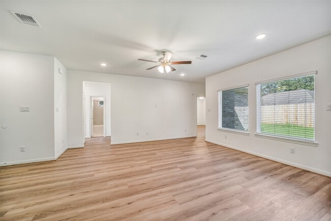 Photo - 11943 Pondwood Dr