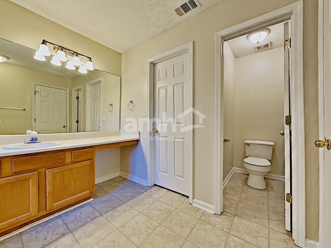 Photo - 4457 Grove Dr NW