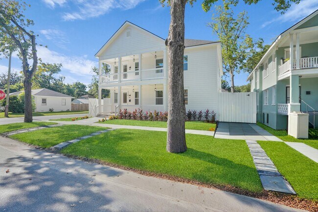 Photo - East Duffy Street Unit B