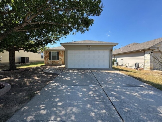 Building Photo - 235 Tolcarne Dr